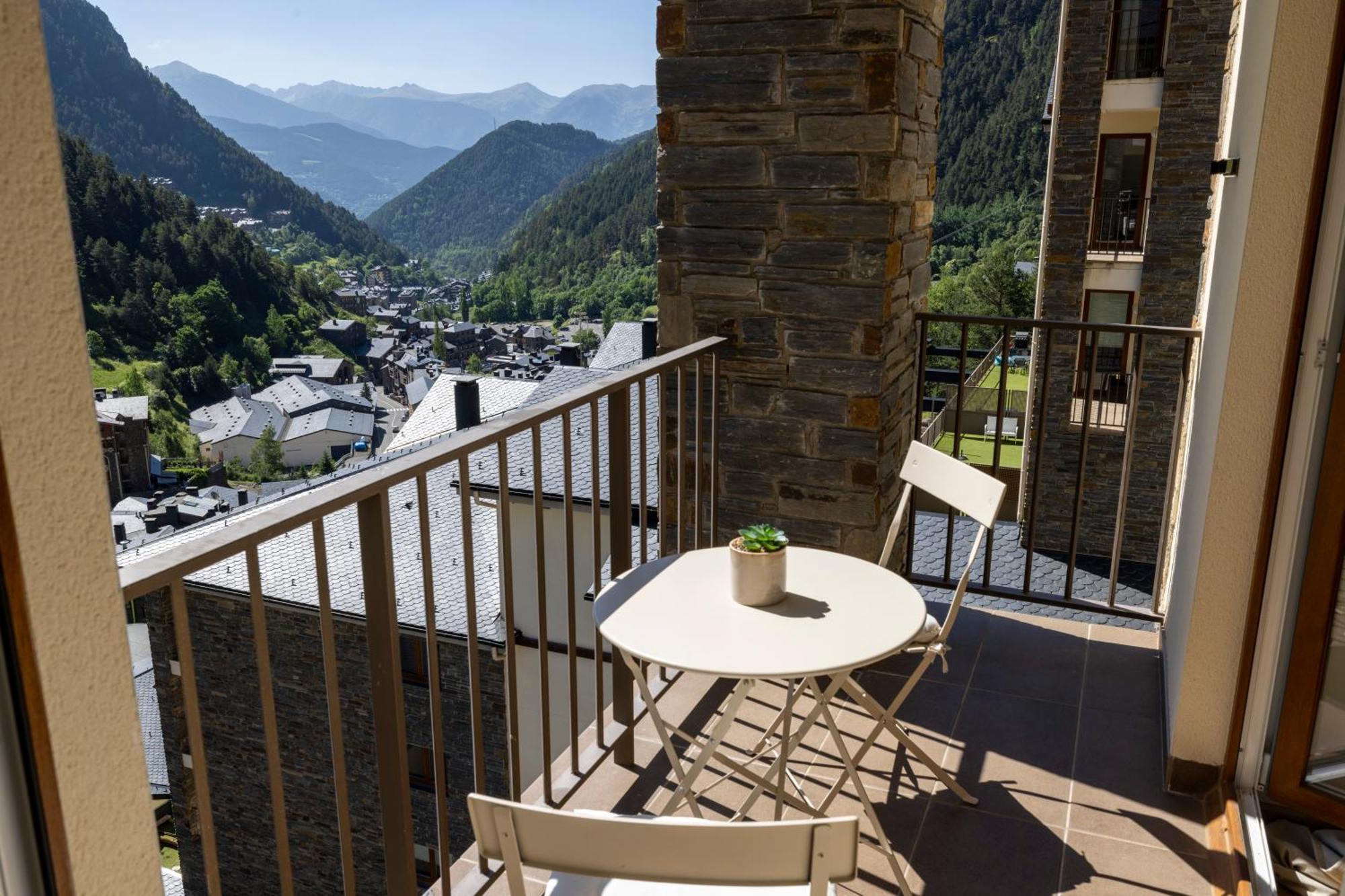 Iconic - A Pie De Pistas En 1 Minuto - Terraza Con Vistas Al Valle Arinsal - Parking Gratis L By Bonesvacances Εξωτερικό φωτογραφία